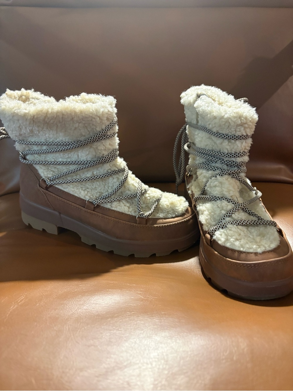 Cozy Faux-Shearling Lace-Up Winter Boots in Brown